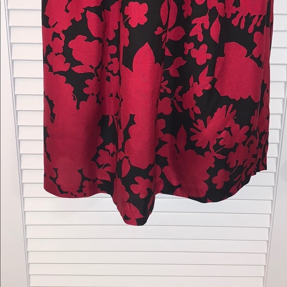 Tibi | Sweetheart Strapless Midi dress | Red & Black Floral Print - Picture 4 of 9
